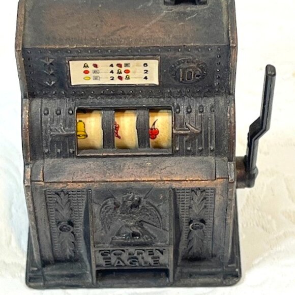 VTG Diecast Metal Toy Mini Pencil Sharpener Slots Machine w/Movable Lever2"x2.5 - Picture 3 of 11